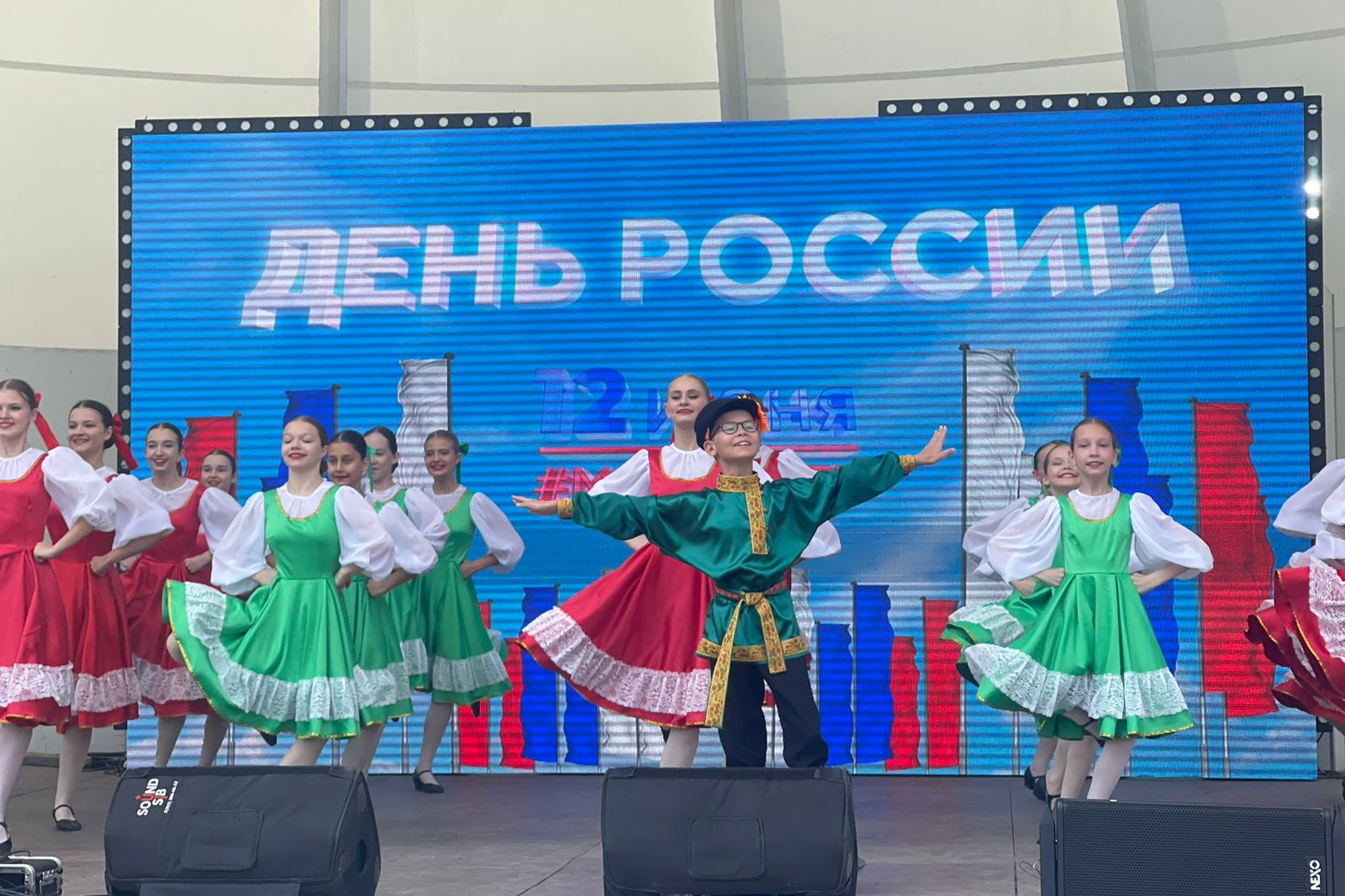 1 июня новосибирск. 5 июня новосибирск. 2024 многонациональная колонна. 1 июня новосибирск. 5 июня новосибирск.